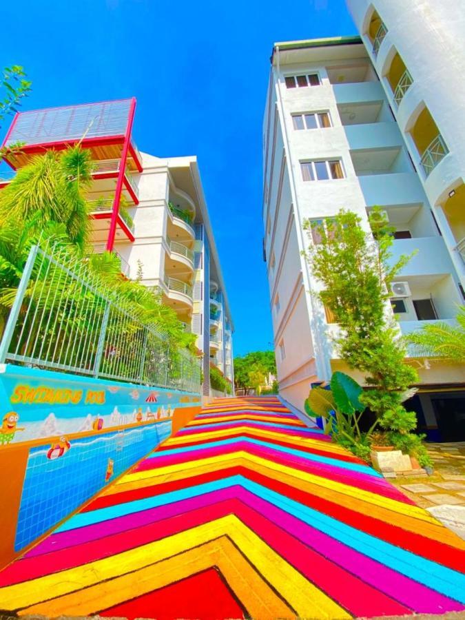 Perdana Serviced Apartment & Resorts Padang Mat Sirat Ngoại thất bức ảnh