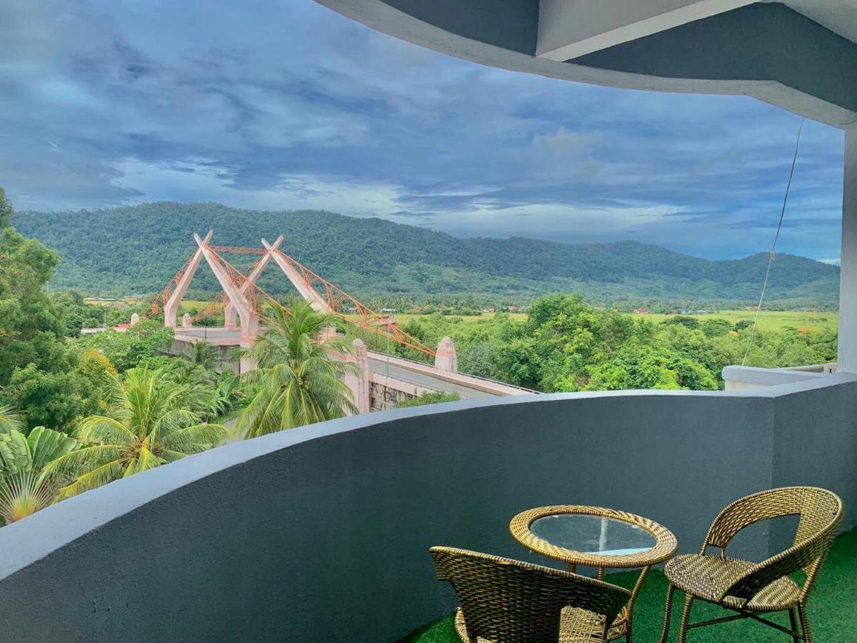 Perdana Serviced Apartment & Resorts Padang Mat Sirat Ngoại thất bức ảnh