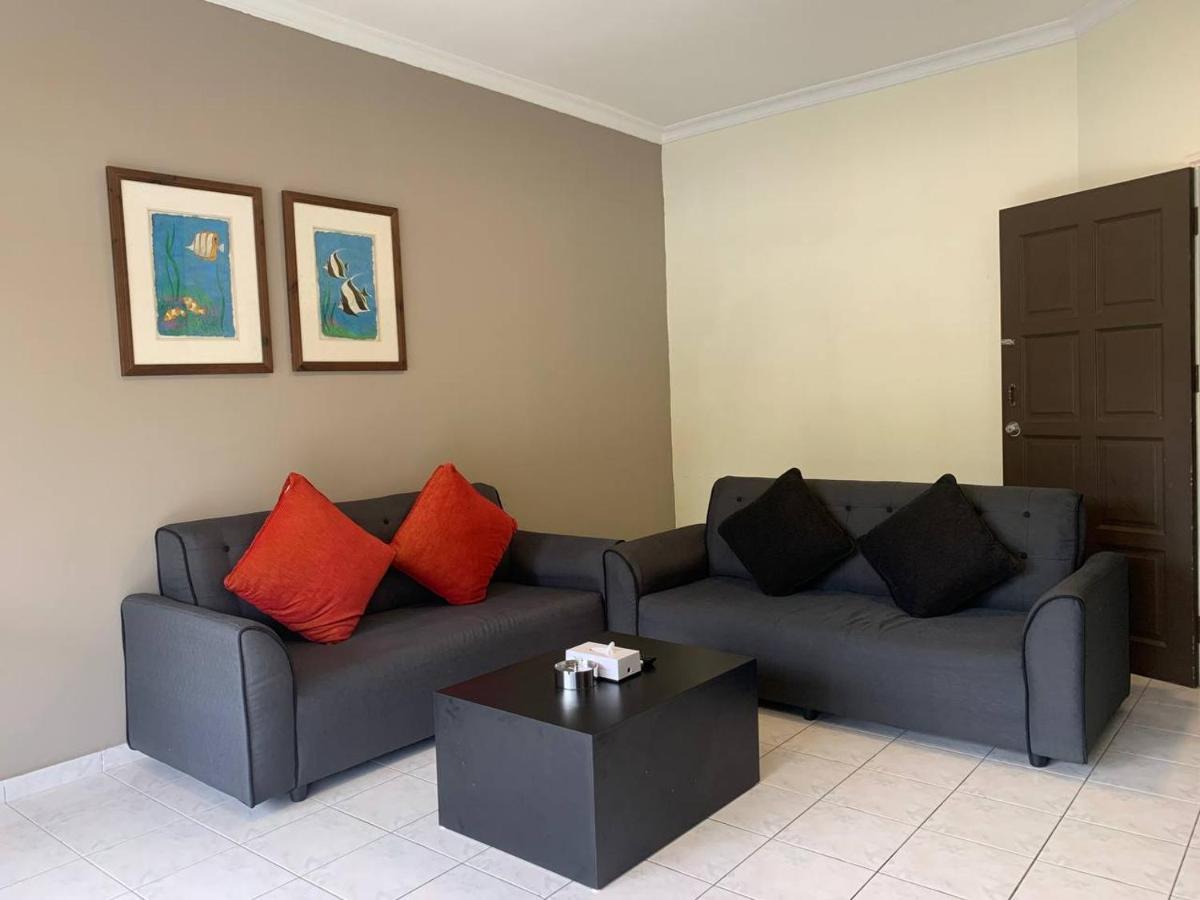 Perdana Serviced Apartment & Resorts Padang Mat Sirat Ngoại thất bức ảnh