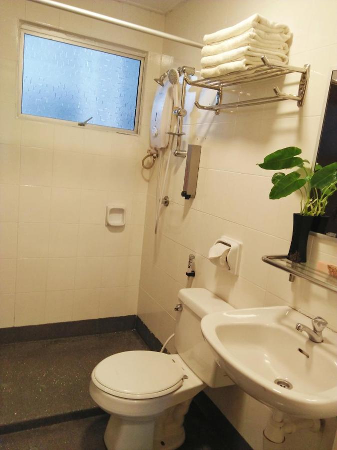 Perdana Serviced Apartment & Resorts Padang Mat Sirat Ngoại thất bức ảnh
